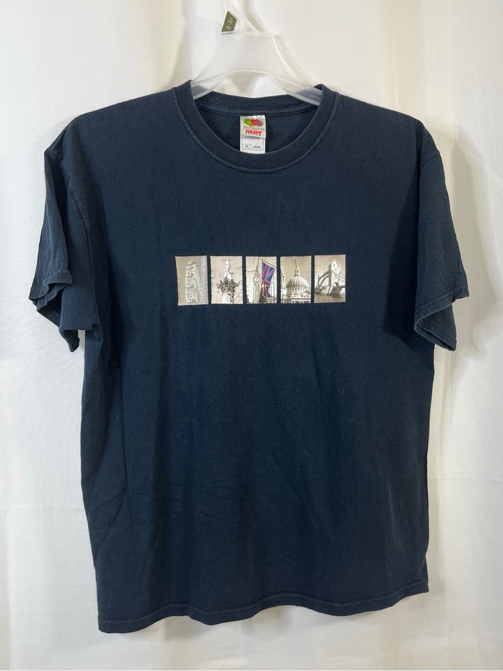 Vintage FRUIT OF THE LOOM 5 Square London Landmarks Graphic T Shirt XL